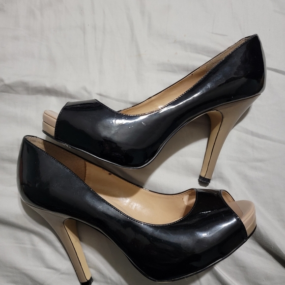 Steve Madden Black Peep Toe Heels - Picture 5 of 5